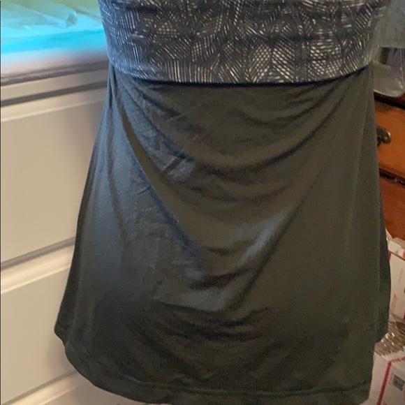 Lululemon wrap it up dark green criss cross tank - Picture 5 of 9